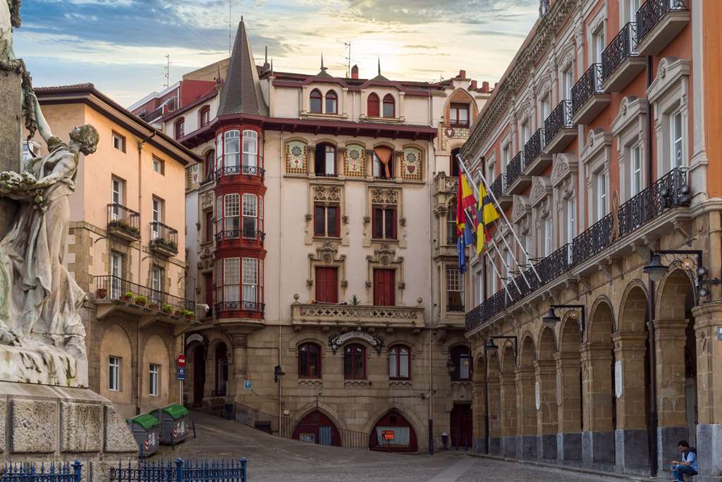 Puente Colgante Boutique Hotel Portugalete Exterior foto